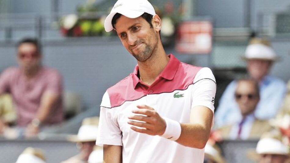 Djokovic sigue en caída; Nadal luce invencible
