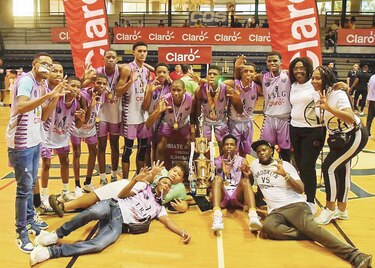 El Instituto Benigno Jiménez Garay se corona