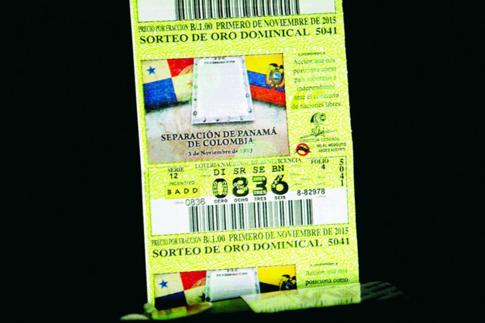 Reincorporan a funcionario que fue destituido por error registrado en billetes de lotería