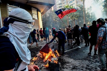Piñera no descarta volver a decretar estado de emergencia si crece violencia en Chile
