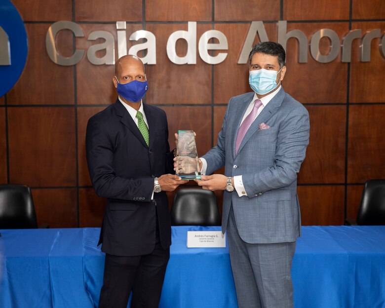 Caja de Ahorros concreta financiamiento de B/.400 millones para apoyar a panameños de recursos limitados y Pymes afectados por la situación económica actual