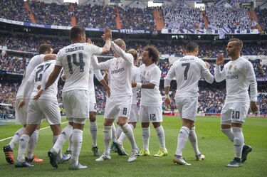 Barcelona y Real Madrid dominan la liga española