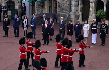 La reina Isabel II rinde homenaje a las víctimas del 11-S