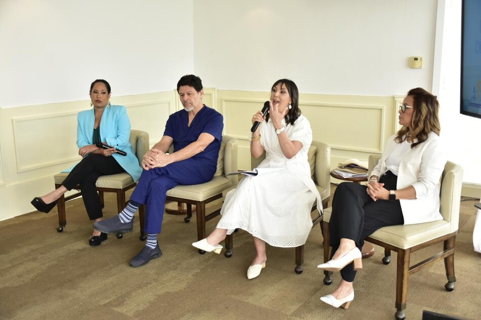 Conversatorio sobre cáncer de ovario en Panamá