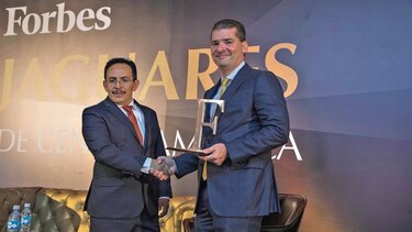Forbes entrega premio a la Excelencia