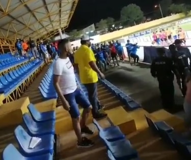 Policía debe desalojar complejo deportivo tras partido entre Plaza Amador y Herrera Fútbol Club
