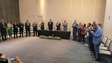 Estados Unidos autoriza a Chevron a reanudar operaciones de extracción en Venezuela