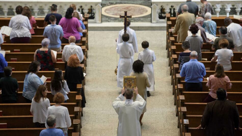 Sube la presión contra obispos encubridores de curas pederastas en Estados Unidos