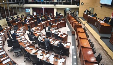 Agenda legislativa, marcada por la crisis
