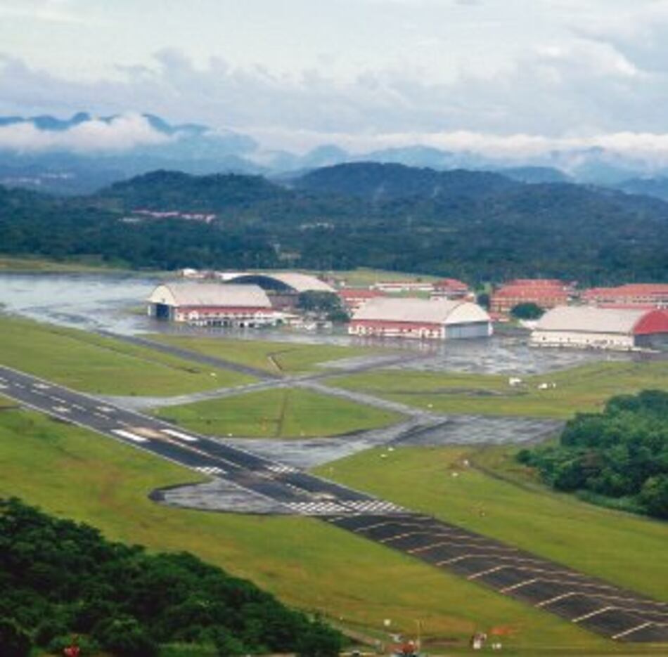 Howard quiere vuelos chárter