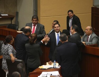 Aprueban resolución que condena a Colombia por incluir al país como paraíso fiscal