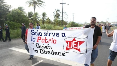Comité de Lucha por la Salvación de Colón sale a las calles