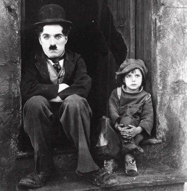 Exponen en P.Rico obra dedicada a los 100 años del primer filme de Chaplin