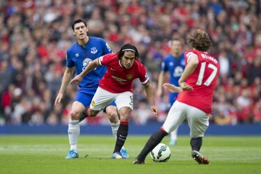 United gana con goles de Falcao y Di María