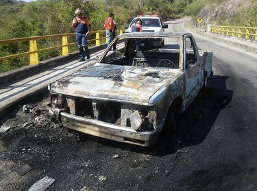 Asesinan a 15 policías en Jalisco, México