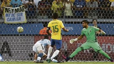 Brasil golea en clásico