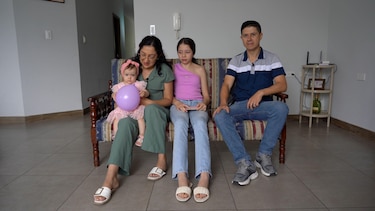 ‘Crecer en un mundo de gigantes’: las personas que viven con síndrome de Laron en Ecuador