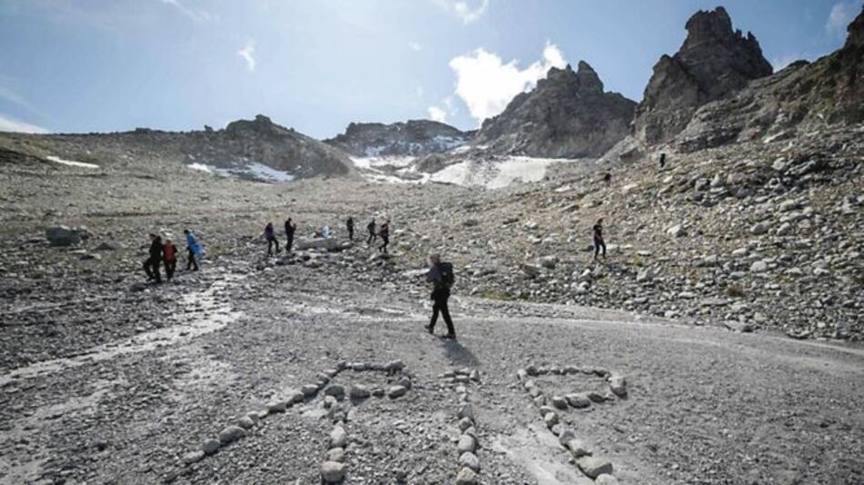 ‘Funeral’ en Suiza por la desaparición de un glaciar