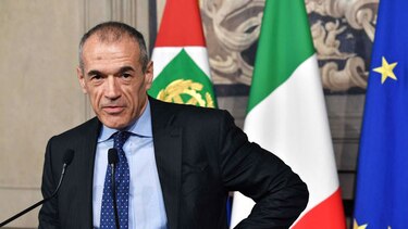 Italia designa a economista para formar nuevo gobierno