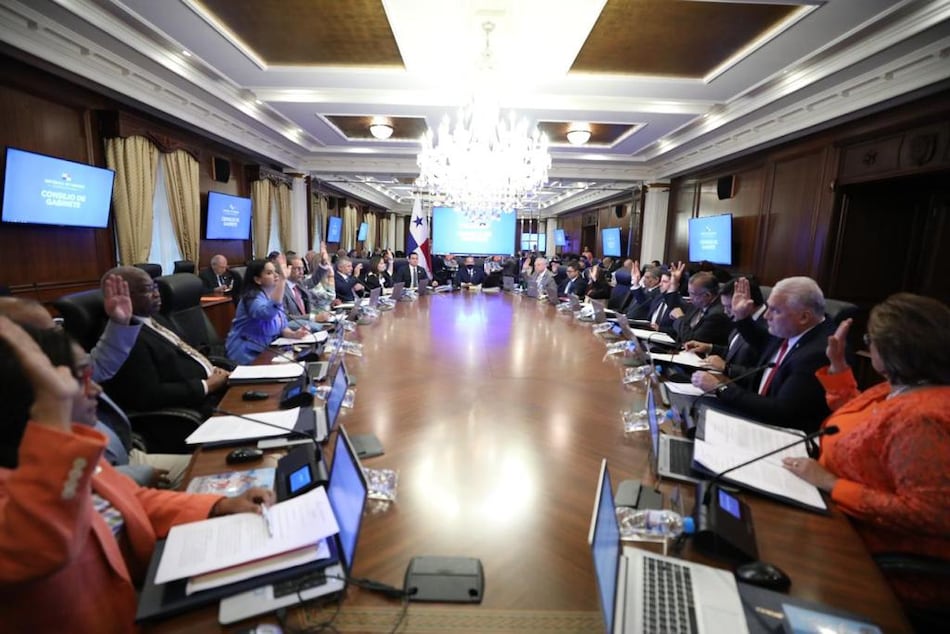 Ejecutivo modifica el proyecto de presupuesto para 2024: asciende a $30 mil 690 millones