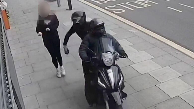 Un iPhone condujo a la policía hasta una banda sospechosa de enviar a China 40.000 teléfonos robados en Reino Unido