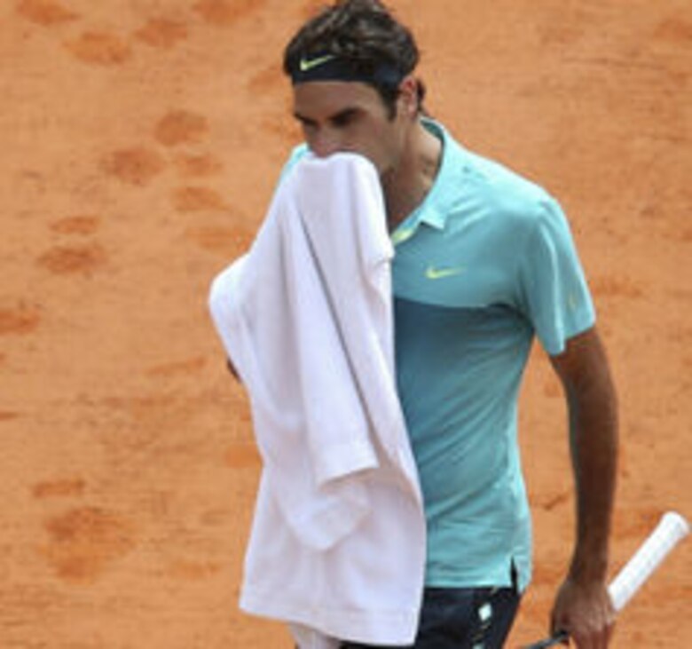 Federer y Wawrinka caen en Montecarlo; Nadal avanza