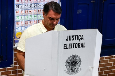 Flávio Bolsonaro se fuga a Estados Unidos, según varios medios brasileños