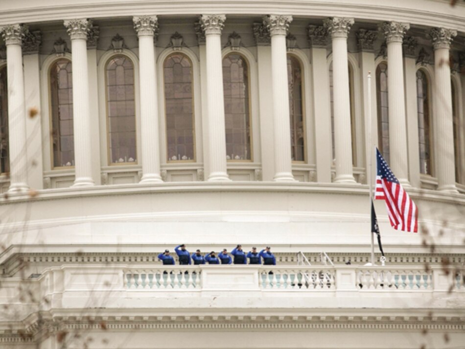 Pelosi, preocupada por uso de códigos nucleares por un presidente ‘inestable’