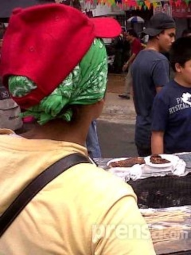Multas y decomisos de alimentos en las rutas de los desfiles
