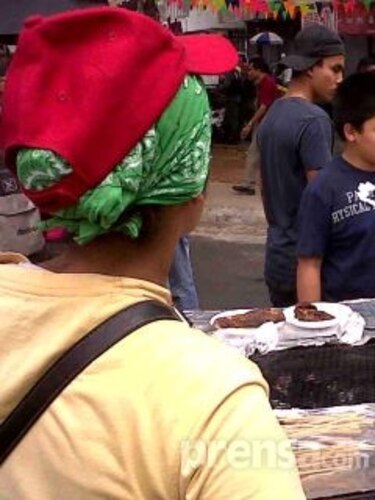 Multas y decomisos de alimentos en las rutas de los desfiles