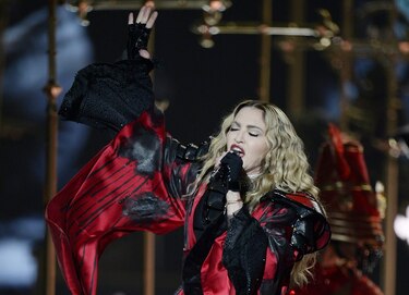 Madonna, demandada por dos fans por retraso de 2 horas en su concierto de Nueva York