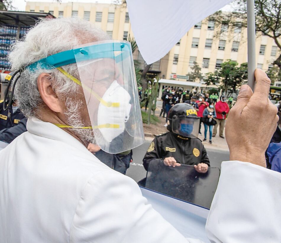 Baja inversión en salud pasa factura a Perú