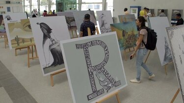 Exposición RefugiArte en el Metro de Panamá