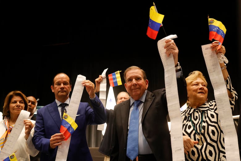 De Bolivia a Venezuela y con alerta de Interpol: ¿qué sigue para Saúl Méndez?