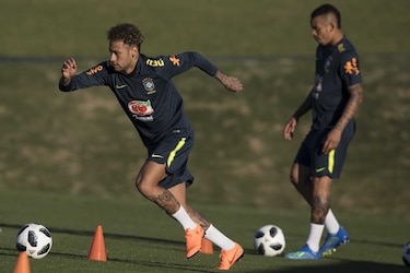 Alisson, titular de Brasil; Neymar comienza a entrenar