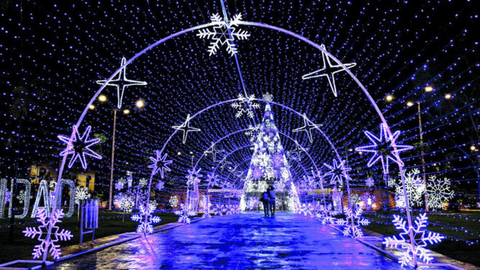 El parque Francisco Arias Paredes está listo para la temporada navideña