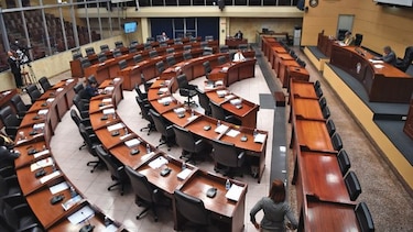 Diputados reaccionan parcos; llega denuncia a la Asamblea Nacional