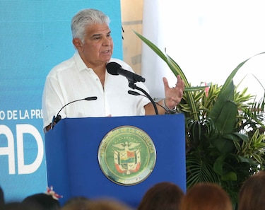 Mulino se reúne con el cuerpo diplomático y reitera inconformidad de Panamá por inclusión en listas discriminatorias
