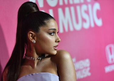 Ariana Grande lanza un nuevo álbum y apoya a Joe Biden