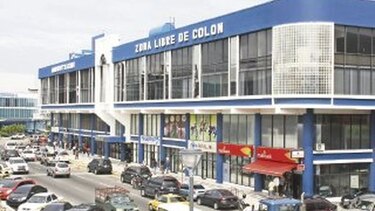 El comercio bulle en la Zona Libre