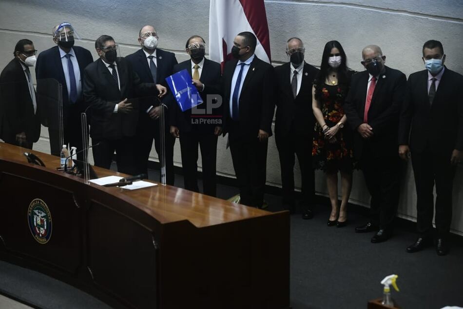 Magistrados del Tribunal Electoral presentan ante la Asamblea las reformas electorales