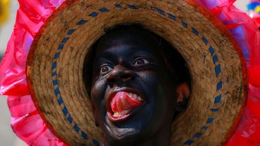 ‘Es una ciudad a la que le gusta su monarquía’: cómo las jerarquías por estratos de Colombia se manifiestan en la elección de la reina del Carnaval de Barranquilla