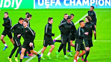 Barcelona va por el milagro en el Camp Nou