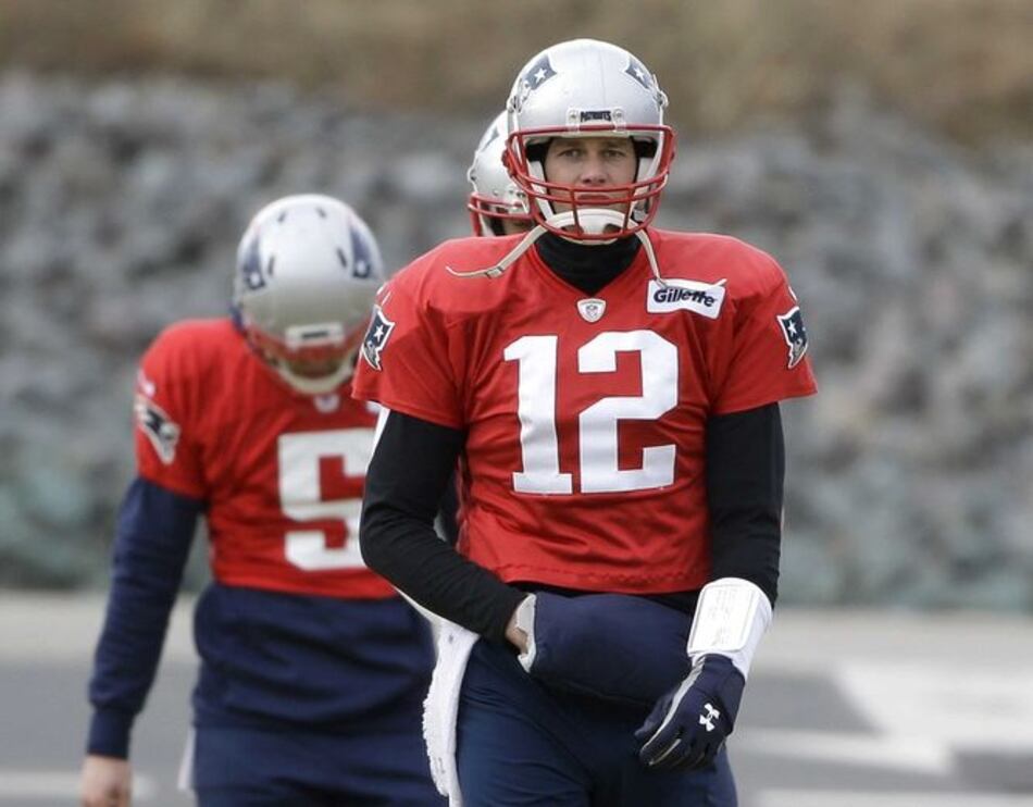 Patriots intentan superar sus problemas fuera de casa