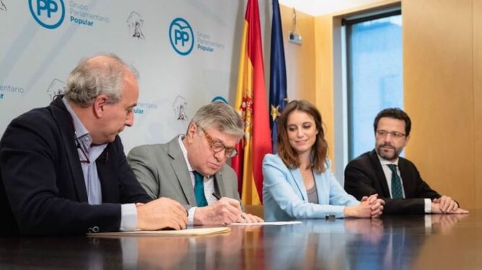 Padre del líder opositor venezolano Leopoldo López irá a elección para Parlamento Europeo