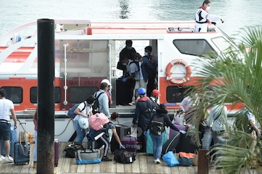 AMP y Minsa facilitan transbordo de tripulantes de crucero anclado en aguas panameñas