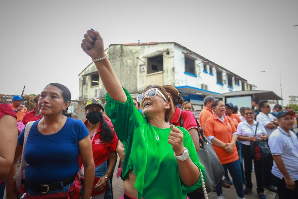 División entre los docentes: unos protestan y otros plantean que una huelga es prematura
