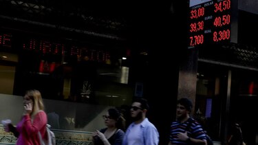 Argentina: más medidas para frenar depreciación del peso