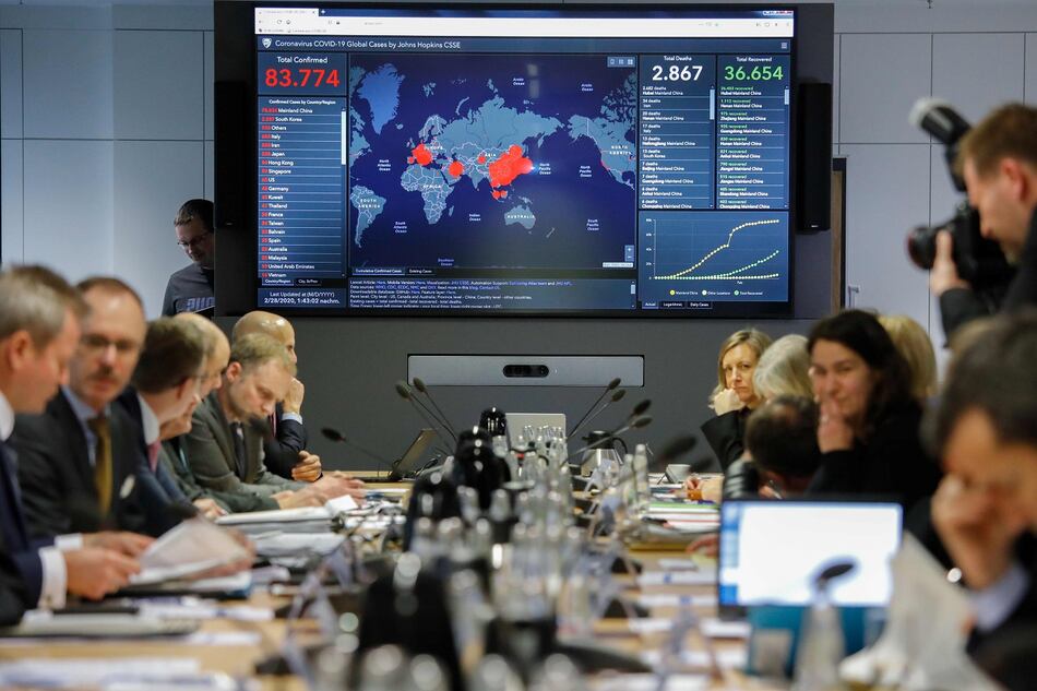 OMS eleva amenaza internacional del coronavirus a ‘muy elevada’