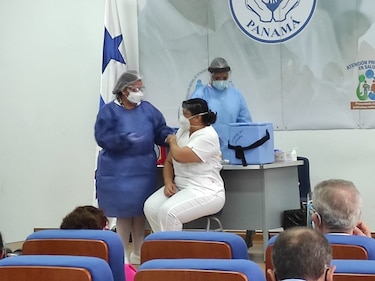 Aplican las vacunas contra la Covid-19 en Chiriquí y Veraguas